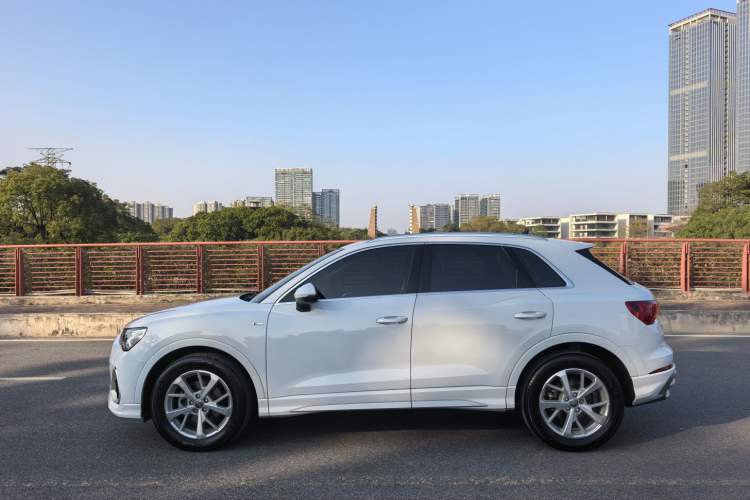 Used Audi Q3 2019 35 TFSI Advanced Dynamic Edition
