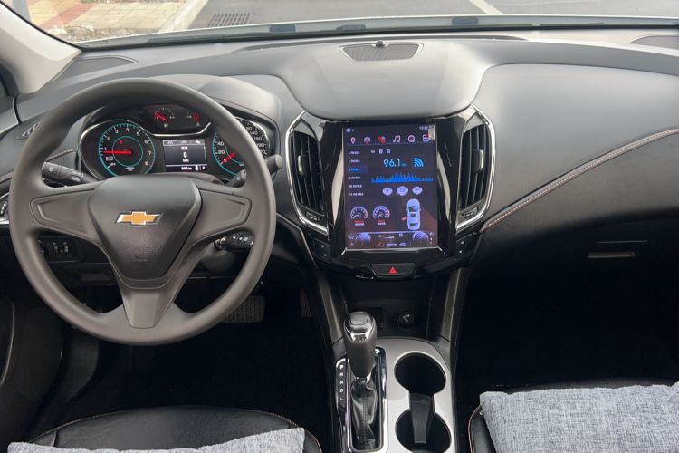 Used Chevrolet Cruze 2018 320 Automatic Pioneer Sunroof Edition