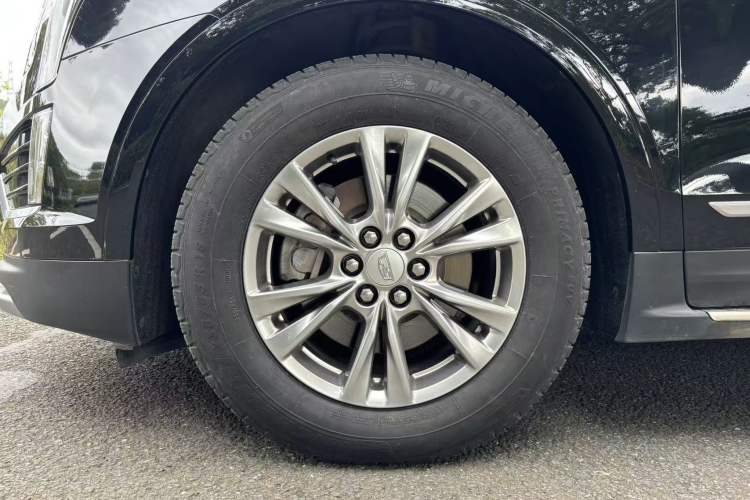 Used Cadillac XT5 2020 28T Luxury Version