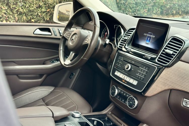 Used Mercedes-Benz GLE 2018 GLE 320 4MATIC Dynamic Edition Collector's Edition
