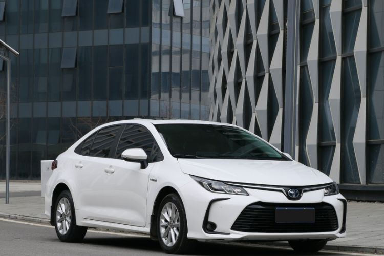 Used Toyota Corolla 2021 Dual-Motor 1.8L E-CVT Elite Edition
