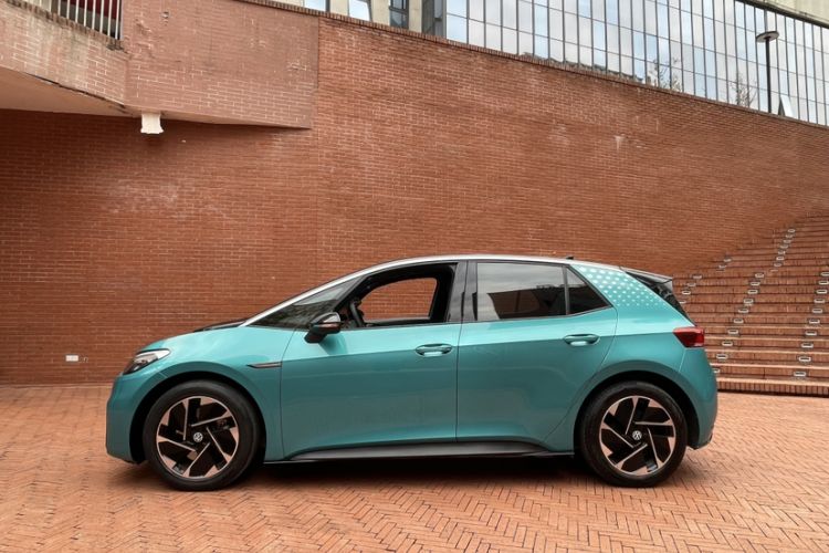 Used Volkswagen ID.3 2022 Active Pure Intelligent Enjoyment Edition
