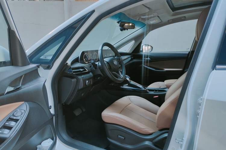 Used Buick GL6 2021 323T Mild Hybrid Connect Luxury Model Exterior 4