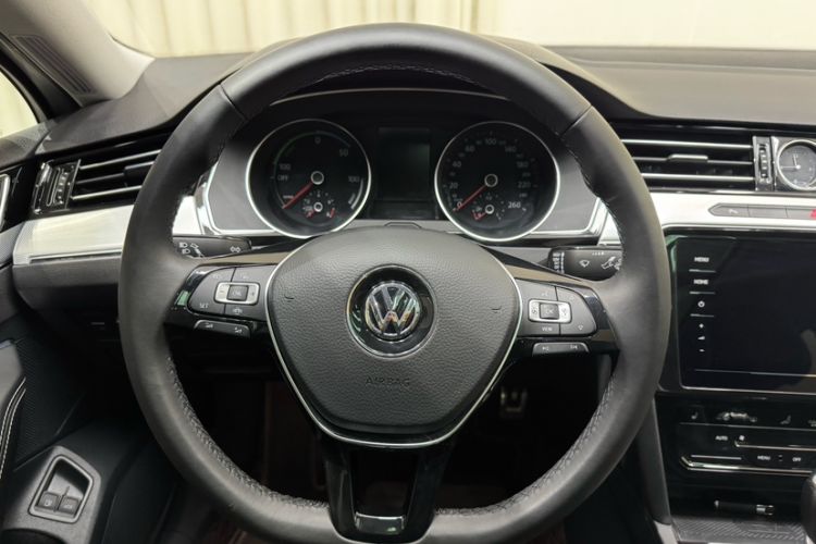 Used Volkswagen Magotan GTE Plug-in Hybrid 2020 GTE Luxury Model
