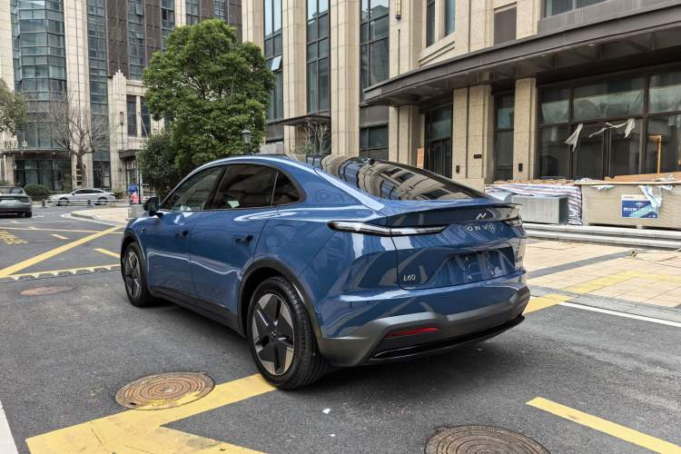 Used ONVO L60 2024 60 kWh Rear-Drive Version