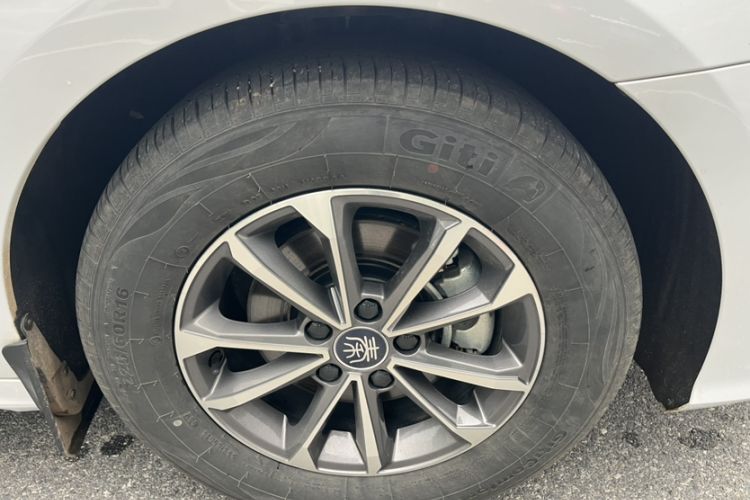 Used BYD Qin PLUS 2024 HONOR Edition DM-i 55KM Leading Model
