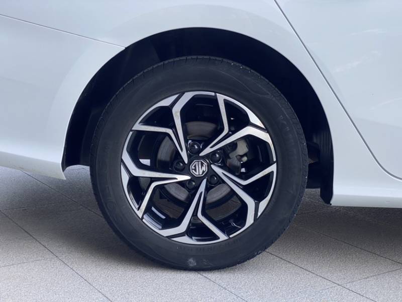 Used MG 5 2023 180 DVVT Manual Fashion Edition — 28
