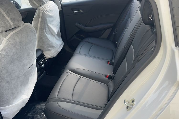 Used Roewe i5 2024 1.5L CVT Luxury Edition
