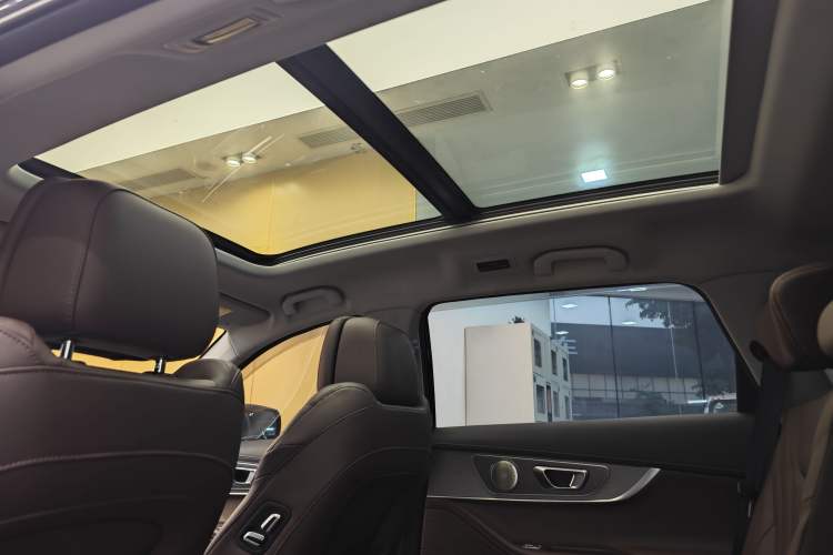 Used Chery Tiggo 8 PLUS 2024 Champion Edition 290TGDI DCT Deluxe Version 7-Seater Headliner