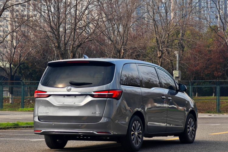 Used Buick GL8 2021 Land Cruiser Executive 652T Premium Model
