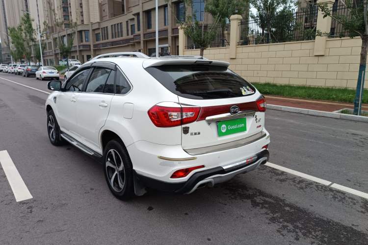 Used BYD S7 2015 2.0T Upgraded Automatic Luxury Version Exterior 7