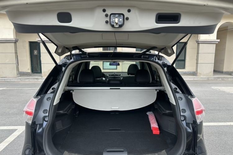 Used Nissan X-Trail 2015 2.0L CVT Comfort MAX Edition 2WD