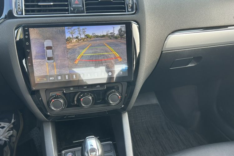 Used Volkswagen Sagitar 2017 230TSI Automatic Comfort Version
