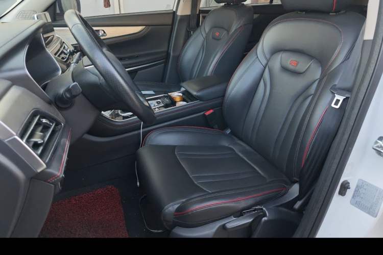 Used CHANGAN CS75 2018 280T Automatic Smart Edition China V Standard Interior 3