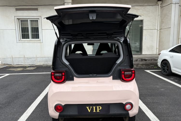 Used Chery QQ Ice Cream 2022 120km Conical Shape Lithium Iron Phosphate Exterior 1