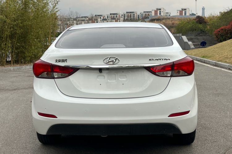 Used Hyundai Elantra (5th Generation / Langdong) 2016 1.6L Automatic Prestige Model
