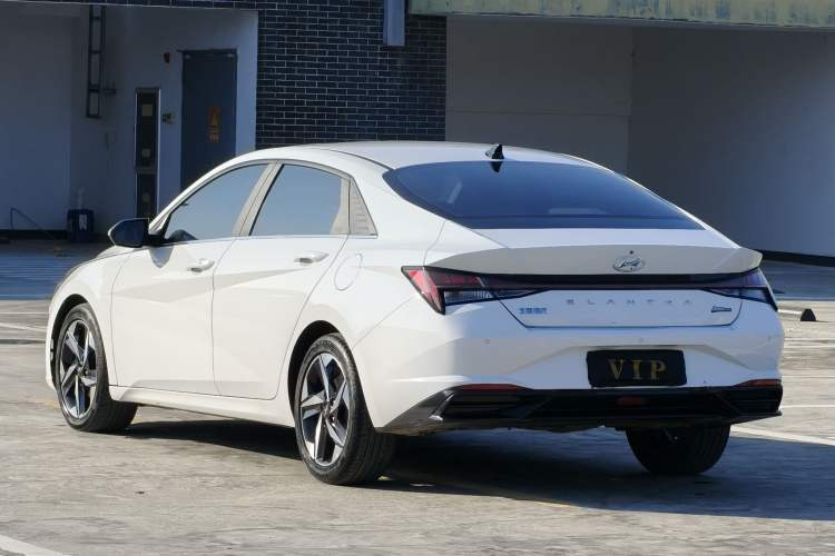 Used Hyundai Elantra 2022 1.5L CVT LUX Prestige Edition Exterior 7