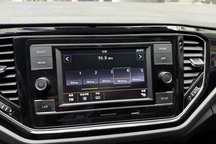 Used Volkswagen T-ROC 2018 280TSI DSG Two-Wheel-Drive Comfort Version China V Standard
