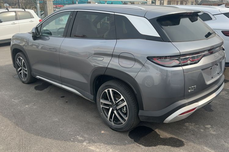 Used BYD Song L DM-i 2024 112 km Leading Edition
