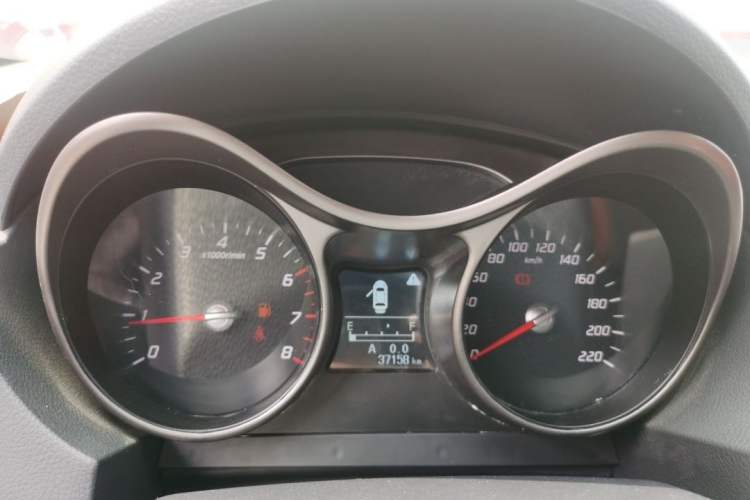 Used Haima S5 2016 1.6L Manual Luxury Tech Edition Odometer Close Up