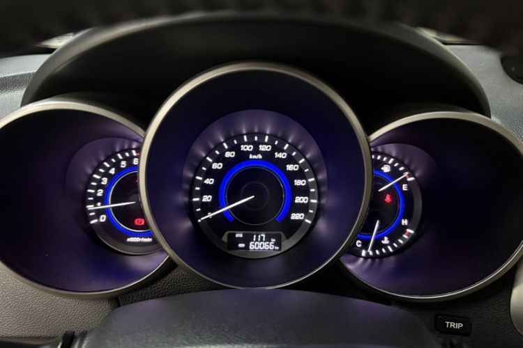 Used Changan Eado 2015 1.6L Manual Luxury Model China V Standard
