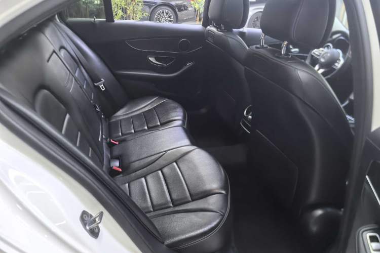 Used Mercedes-Benz C-Class 2019 C 260 L Sport Edition Interior 12