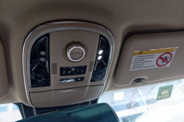 Used Haval H8 2015 2.0T Two-Wheel-Drive Elite Version