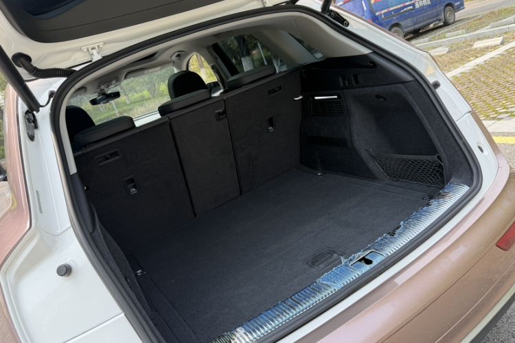 Used Audi Q5L 2022 40T Luxury Dynamic Model
