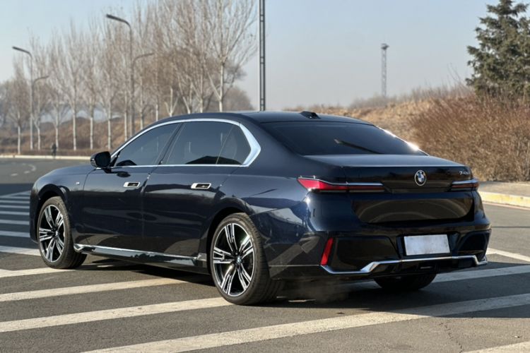 Used BMW 7 Series 2023 740Li Leading Model M Sport Package