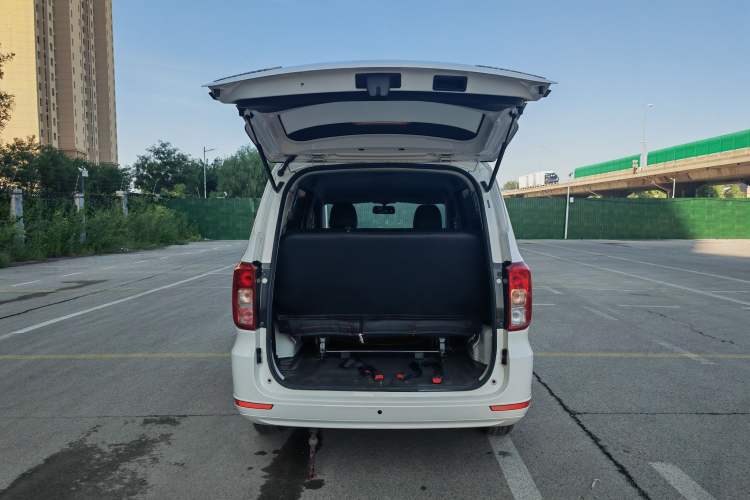 Used Wuling Hongguang 2021 1.5L Revised S Base Version with Electric Power Steering LAR