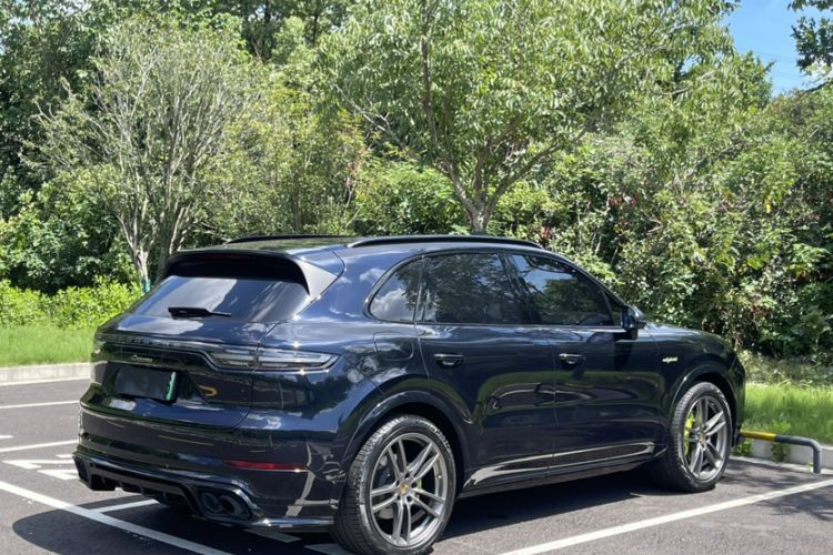 Used Porsche Cayenne E-Hybrid 2023 Cayenne E-Hybrid 2.0T Platinum Edition