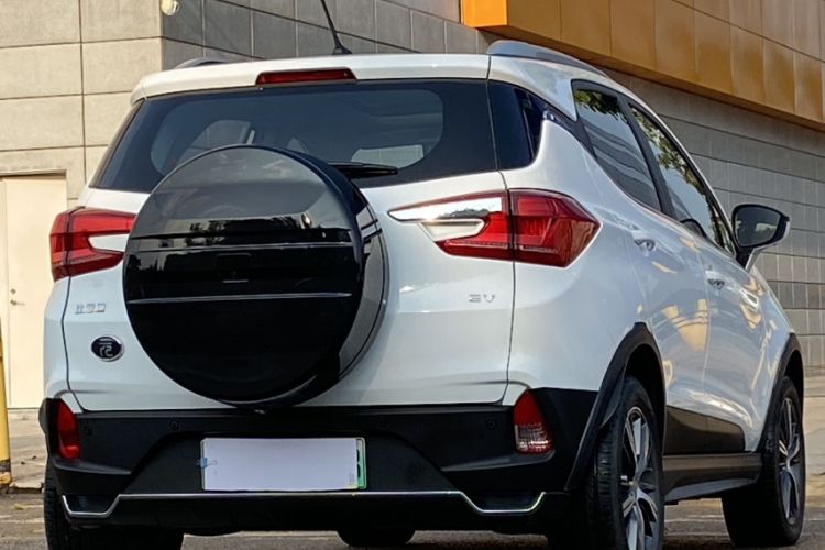 Used BYD Yuan New Energy 2019 EV360 Smart Connect Enjoyment Model
