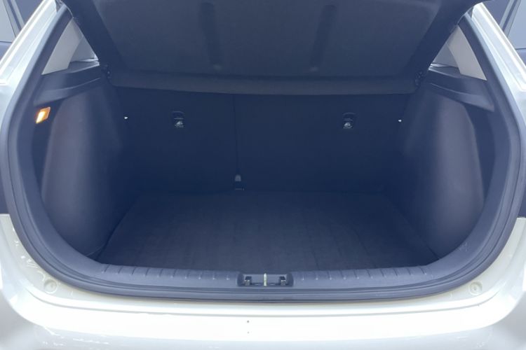 Used Kia KX Cross 2017 1.4L AT GLS
