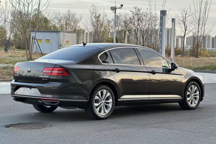 Used Volkswagen Magotan 2017 380TSI DSG Luxury Model
