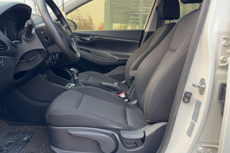 Used Hyundai Celesta 2018 1.6L Automatic GL Enjoyment Edition China VI compliant