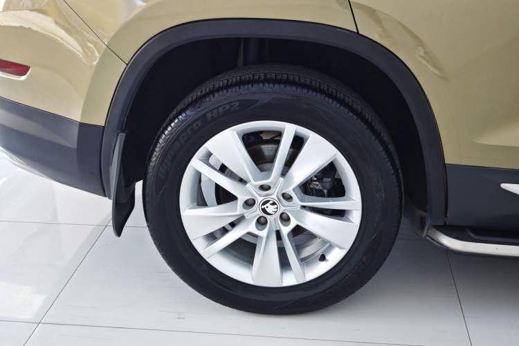 Used Skoda Kodiaq 2017 TSI330 7-Seater Two-Wheel-Drive Luxury Edition
