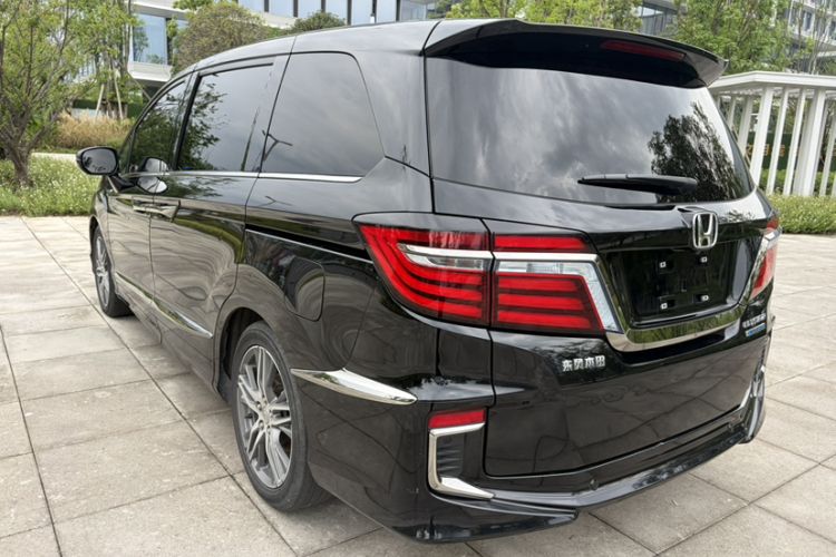 Used Honda Elysion 2019 2.0L Hybrid Luxury Edition Exterior 9