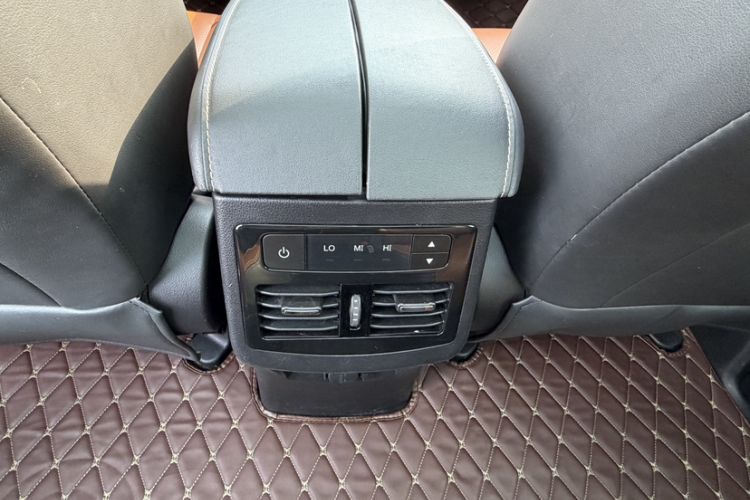 Used HYOSOW H5 2018 1.3T CVT Luxury Model Interior 12