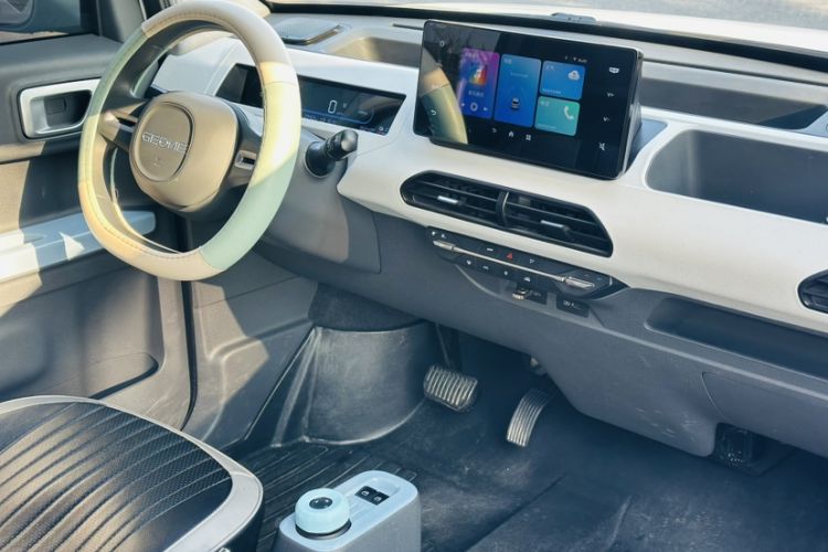 Used Geely Galaxy Panda 2024 Panda Mini 200km Endurance Bear Exterior 7