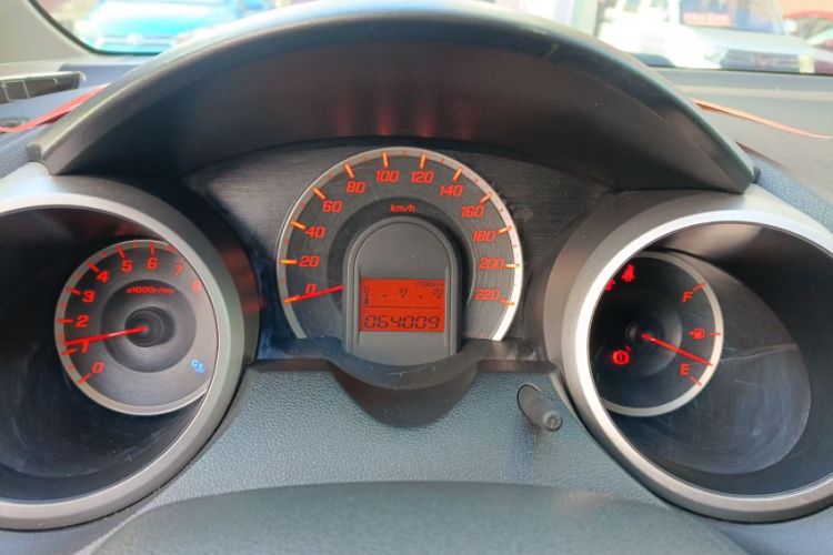 Used Honda Fit 2011 1.3L automatic comfort version
