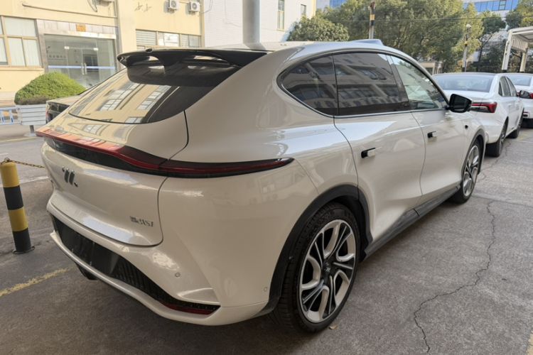 Used IM LS7 2024 100kWh Max Lux Rear-Drive Version Exterior 5