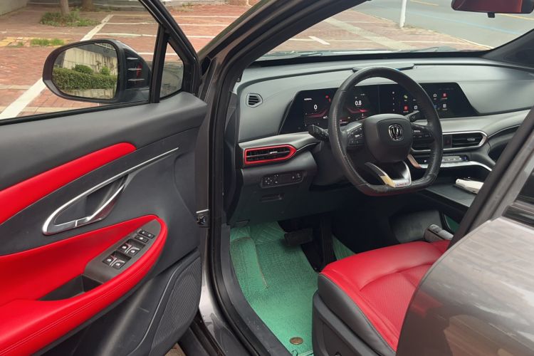 Used CHANGAN UNI-T 2020 1.5T Prestige Version Interior 2