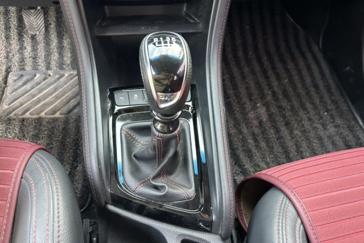 Used JAC Refine S3 2017 1.6L Manual Luxury Smart Model