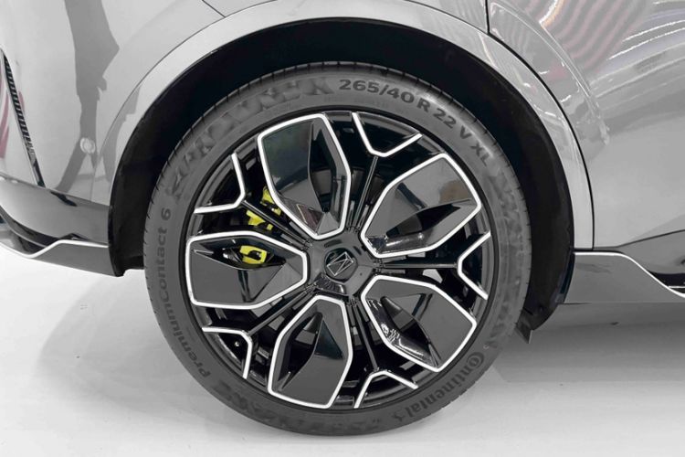 Used Avatr 11 2024 730 Luxury Edition with Three Lasers and Rear-Wheel Drive Exterior 2