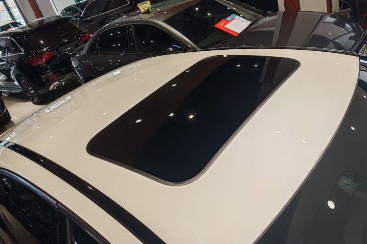 Used Mercedes-Benz C-Class 2023 Revised C 200 L Sport Edition Roof