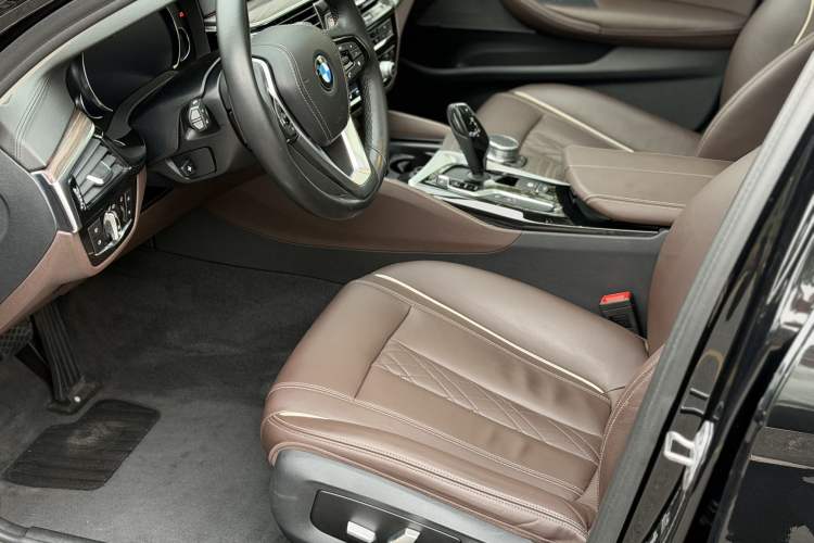 Used BMW 5 Series 2018 530Li Luxury Edition Premium Package
