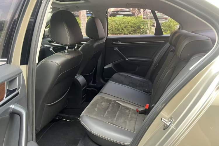 Used Volkswagen Bora 2016 230TSI DSG Luxury Version