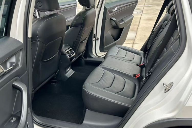 Used Skoda Kodiaq 2019 Facelifted TSI330 5-Seater Two-Wheel-Drive Luxury Enjoyment Edition China VI Standard
