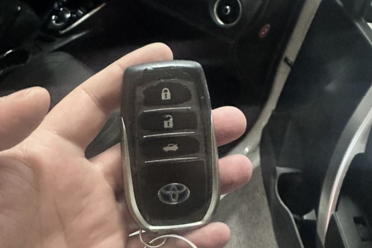 Used Toyota Corolla 2017 Revised Dual-Engine 1.8L E-CVT Luxury Edition