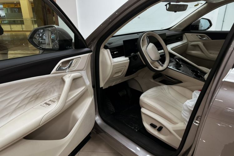 Used Roewe D5X DMH 2024 135 Flagship Edition
